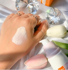 Kem Chống Nắng Nâng Tông Da CNP Laboratory Tone-Up Protection Sun SPF42 PA+++ 50ml