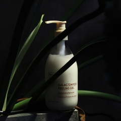 Gel tẩy da chết Shirley Curly Galactomyces peeling gel 300ml