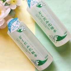 Nước Hoa Hồng Trị Mụn Chiết Xuất Diếp Cá Dokudami Natural Skin Lotion 500ml Nhật