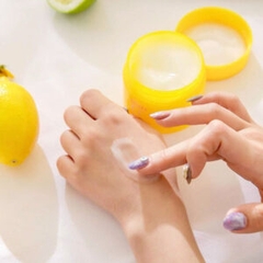 Kem dưỡng trắng da CC Melano-nhật