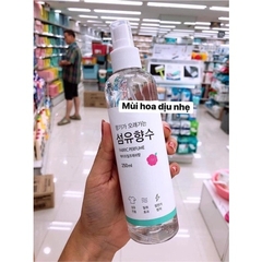 Xịt thơm quần áo FABRIC PERFUMEi Hàn Quốc