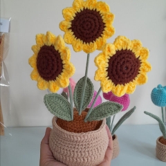 BÓ HOA TUYLIP BẰNG LEN HANDMADE YUKISHOP YK17