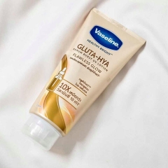 DƯỠNG THỂ VASELINE 10X BAN NGÀY GLUTA - HYA 300ML