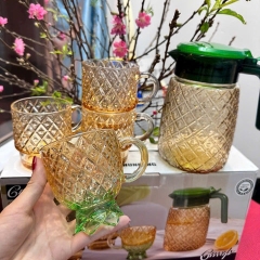 BỘ BÌNH KÈM 4 CỐC DỨA THỦY TINH CAO CẤP - SU