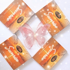 BẢNG PHẤN MẮT 12 MÀU LÂU TRÔI MỀM MỊN SUNRISE PM-6993 - SILKYGIRL