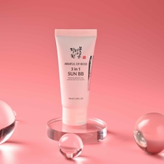 KEM NỀN CHỐNG NẮNG, CHE KHUYẾT ĐIỂM 3 TRONG 1 SUN BB MIHWASTORY