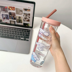 BÌNH NƯỚC DETOX TRONG SUỐT 700ML CÓ NGĂN CHỨA HOA QUẢ VÀ ỐNG HÚT TIỆN LỢI CTB114 - BECHIP