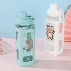 BÌNH NƯỚC VUÔNG STICKER 700ML - GDN