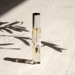 NƯỚC HOA NỮ LUCID DREAM NO.09 (10ML) - SCENTLAB