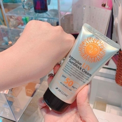 KEM CHỐNG NẮNG CHUYÊN SÂU 70ML - 3W CLINIC