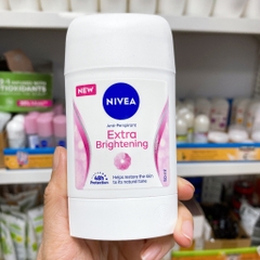 Sáp lăn khử mùi trắng sáng NIVEA ngọc trai chống ố vàng mờ vết thâm
