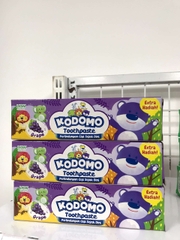 Kem đánh răng KODOMO Trẻ em Nho 45g