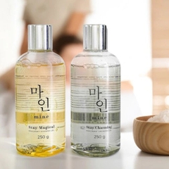 Gel tắm Mine Stay Charming Fragrant Shower Gel 250g