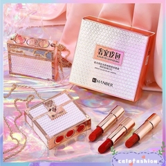SET SON MÔI TÚI XÁCH HỘP TRẮNG SANG TRỌNG S0404