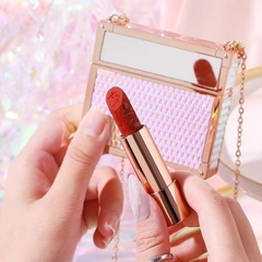 SET SON MÔI TÚI XÁCH HỘP TRẮNG SANG TRỌNG S0404