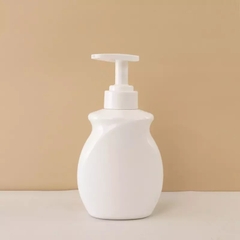 Chai-dầu-gội-body-lotion-PET-vòi-nhấn-1