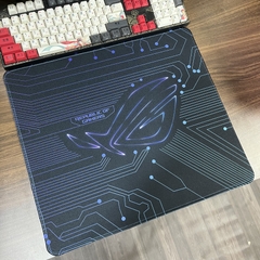 Tấm lót chuột máy tính Jacquard,
kích thước: 45x40x0.4cm, mẫu: JAC-ROG-04-45X40-4MM