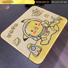 Lót chuột chống nước cỡ nhỏ 26x21cm dày 3mm S-143 (Pikachu vàng)