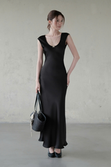 Đầm Dài Louis Dress RR25DD39