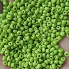 gói 450gam hạt cườm trung 3mm nhiều màu