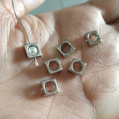 Khoen 2 lỗ hình vuông , chữ nhật( mẫu 5-9)