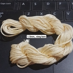 Bó lớn như hình 20-30met dây dù size 0.5-0.8- 1-1.5mm đan vòng đủ màu, dây đan vòng tay, dây thắt vòng,vòng cổ