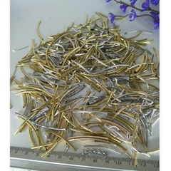 Ống xỏ làm vòng trang sức