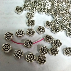 10-50gam Charm hoa hồng 10mm