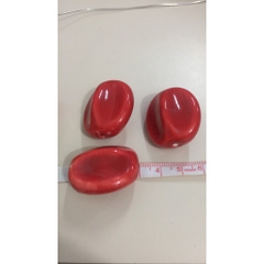 50gam 3 hạt gốm sứ 4 cạnh đỏ size 32mm