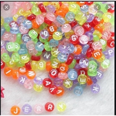50gam hạt chữ cái , chữ số tròn dẹp đủ màu size 4x7mm, 6x10mm làm vòng hạt