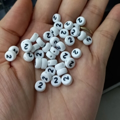 (Loại đẹp) 20 Hạt chữ số tròn, phép tính 4x7mm các màu làm vòng, dây đeo khẩu trang....