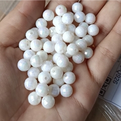 40-200 Hạt nhựa 8mm tròn vát cạnh trắng đục có lỗ xỏ  làm trang sức tay, vòng cổ - TL