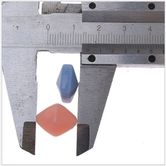 #P117-64 gói 10-50gam hạt nhựa hình thoi 12x16mm
