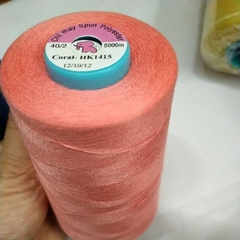 Cuộn chỉ may cotton 5000met nhiều màu làm tua rua