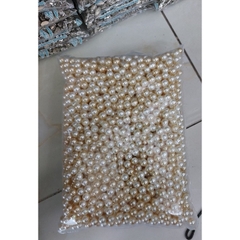 35-70 hạt nhựa , hạt cườm, hạt bẹt KHÔNG lỗ 6-8mm (gói 10gam) đa sắc, màu loang trang trí lọ trang điểm, làm thủ công