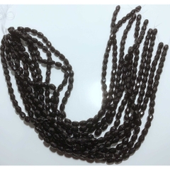 1 dây 43 hạt đá nhân tao đen góc cạnh size 5X 8mm