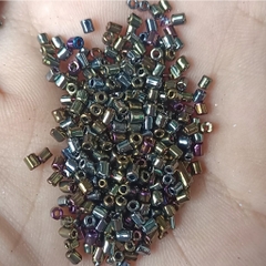 10 gam cườm gẫy dài 2,5-3mm các màutrang trí trang sức vòng tay, vòng cổ, dây đeo khẩu tang, đính trang trí quần áo....