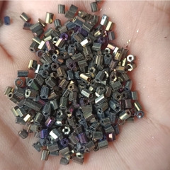 10 gam cườm gẫy dài 2,5-3mm các màutrang trí trang sức vòng tay, vòng cổ, dây đeo khẩu tang, đính trang trí quần áo....
