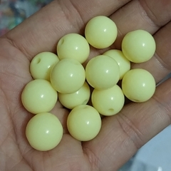 hạt nhựa 18mm tròn bóng đep nhiều màu có lỗ xỏ dây cỡ 2mm
