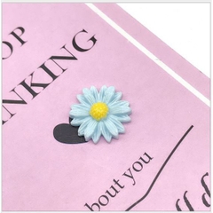 gói 18gam (10cái) miếng dán hoa cúc làm cột tóc size 2cm (p140-15)