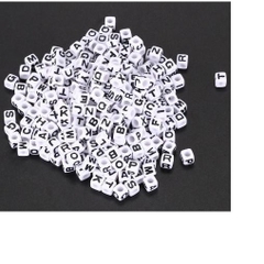 (chọn chữ theo yêu cầu) 20 Hạt chữ cái vuông 7mm từ A-Z