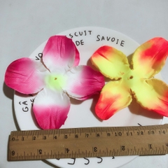 100 cánh hoa vải giả màu chuyển sắc