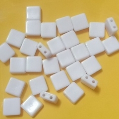 10-25gam hạt nhựa 2 lỗ đủ màu đủ size