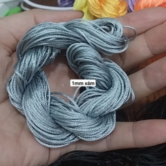 Bó lớn như hình 20-30met dây dù size 0.5-0.8- 1-1.5mm đan vòng đủ màu, dây đan vòng tay, dây thắt vòng,vòng cổ
