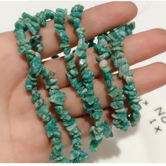 1 dây đá vụn màu xanh hoa văn có lỗ xỏ dài 40- 90cm