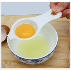 dụng cụ lọc tách lòng trắng, lòng đỏ trứng làm bánh, cho bé ăn dặm