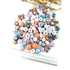 gói 10 charm gôm sứ lỗ to mẫu ngẫu nhiên (hàng sale)