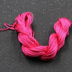 dây dù 0,8mm ( bó như hình 28met) dây dù đan vòng tay , dây thắt vòng cổ, vòng tay may mắn