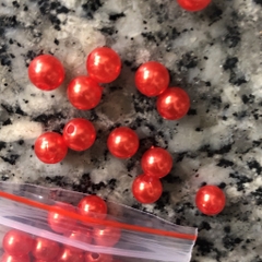 10-50 gam hạt châu 8mm, hạt cườm,hạt bẹt nhựa nhiều màu có lỗ làm vòng tay, vòng cổ, trang trí quần áo