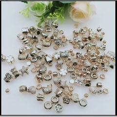gói 50gam charm xỏ hỗn hợp màu vàng nhạt mix vòng trang sức (P160-23)